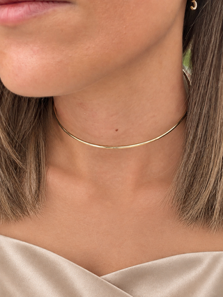 Double pearl necklace