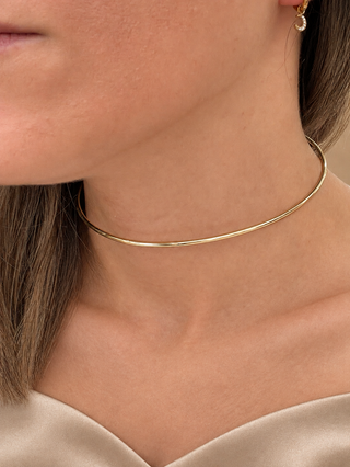 Double pearl necklace