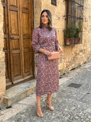 Vestido liso em chiffon castanho | Andreia 