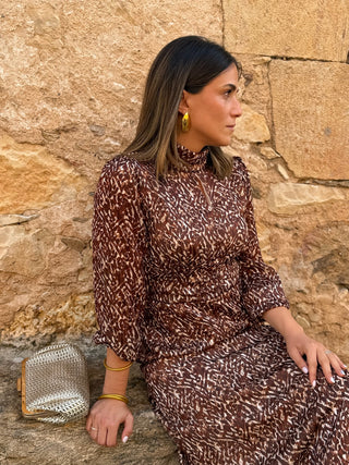 Vestido liso em chiffon castanho | Andreia 