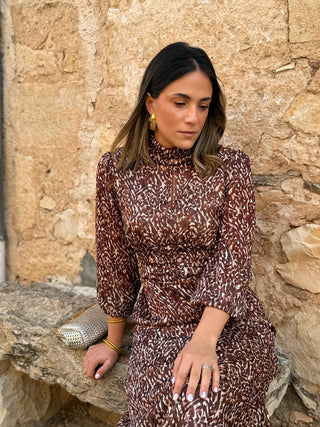 Vestido liso em chiffon castanho | Andreia 
