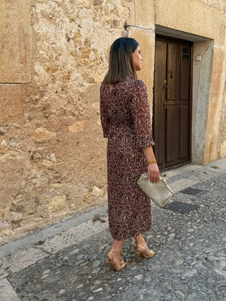 Vestido liso em chiffon castanho | Andreia 