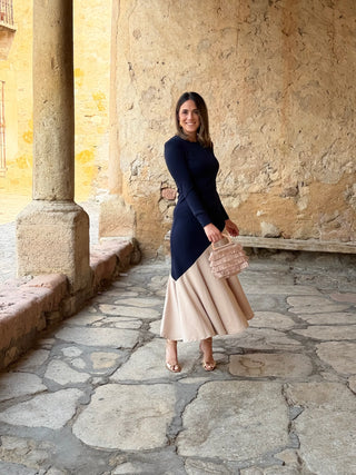 Vestido liso em chiffon castanho | Andreia 