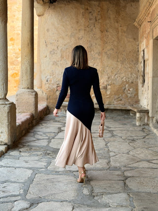 Vestido liso em chiffon castanho | Andreia 