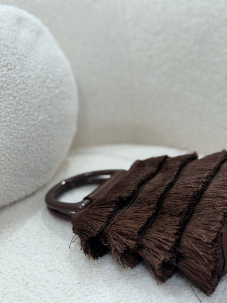 Bolsa de franjas cor chocolate com alça | Martina