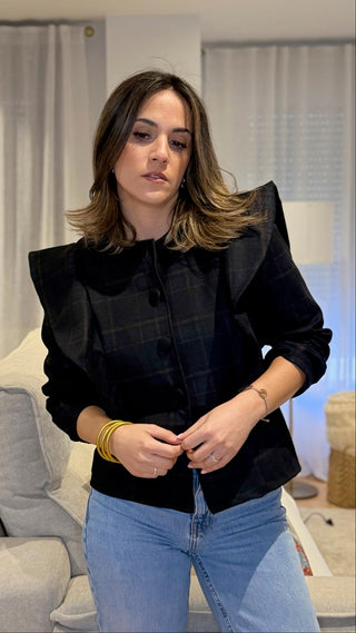 Chaqueta con volante | Lucia