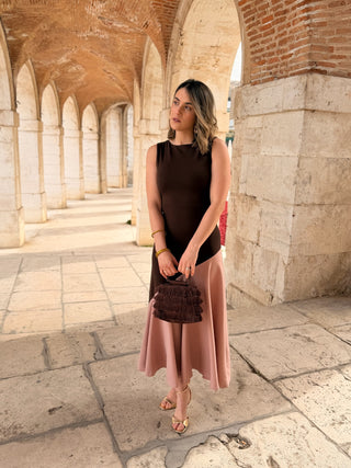Vestido midi bicolor marron y maquillaje  | Aurelia