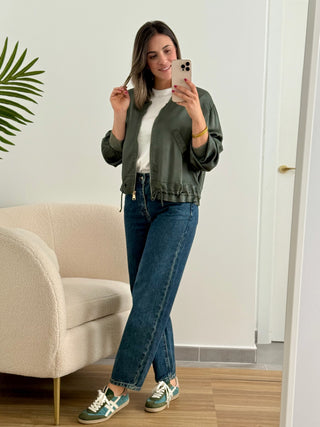 Bomber verde  | Mila