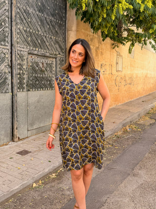 Vestido verde com bordado em relevo | Tribal 