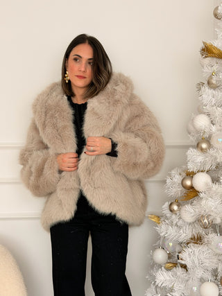 Abrigo pelo sintético beige | Lessi