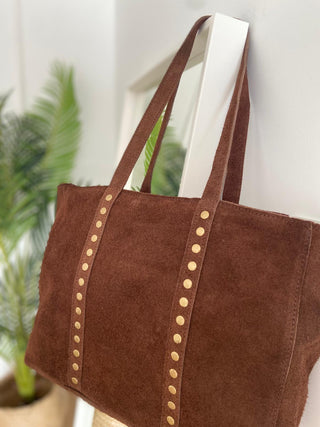 Bolso shopper serraje y tachuelas marrón oscuro - Alalá Moda Mujer