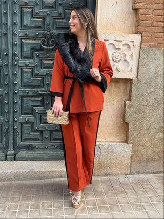 Conjunto Chaqueta y pantalón teja| Tilo - Alalá Moda Mujer