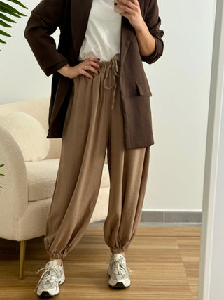 Pantalón bombacho puño beige | Olivia - Alalá Moda Mujer