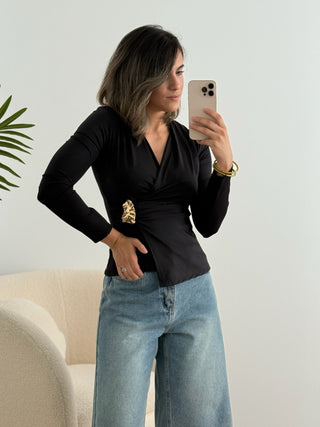 Top negro con broche dorado| Elisa - Alalá Moda Mujer