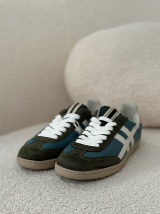 Zapatillas verde con detalle rosa | Zeisa - Alalá Moda Mujer